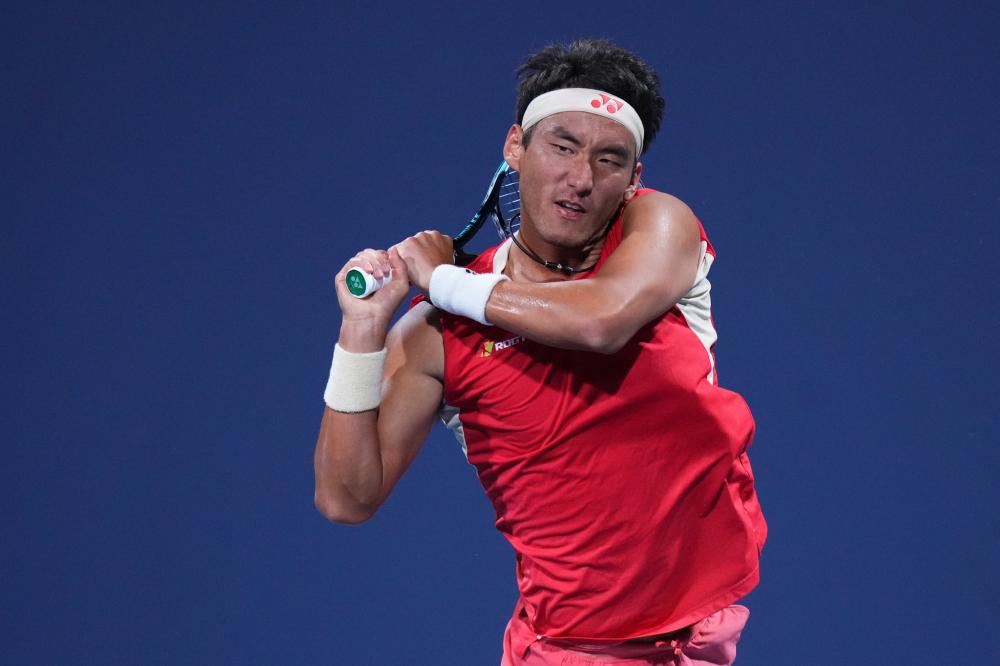 哈兰德调整状态，福登表现亮眼，曼城需减少依赖，提升团队协作，福登自信回归，瓜迪奥拉信任队友。